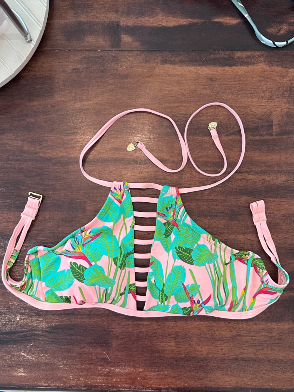 Daniel Cremieux Size Medium Pretty Birds of Paradise Floral Bikini Top